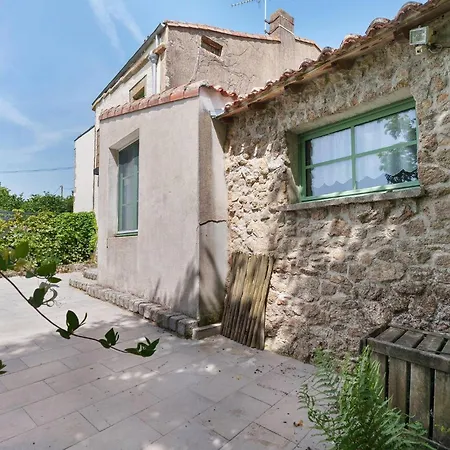 Le Logis Des Douves * Tiffauges